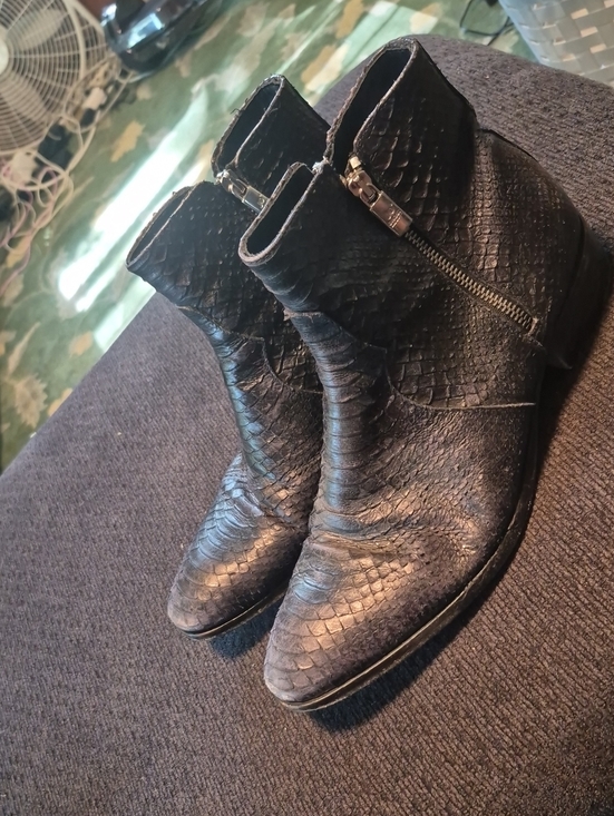 Jo Ghost Other - Men's Black Textured Chukka Boots with Side Zip